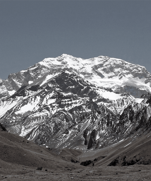 L'Acacongua (6 962 m), Argentine