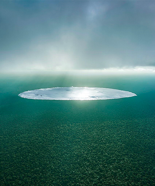 Le lac Télé au Congo