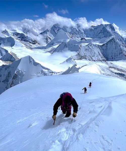 ascension du Baruntse