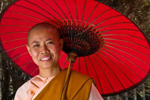 Moine en Birmanie de Marc Dozier